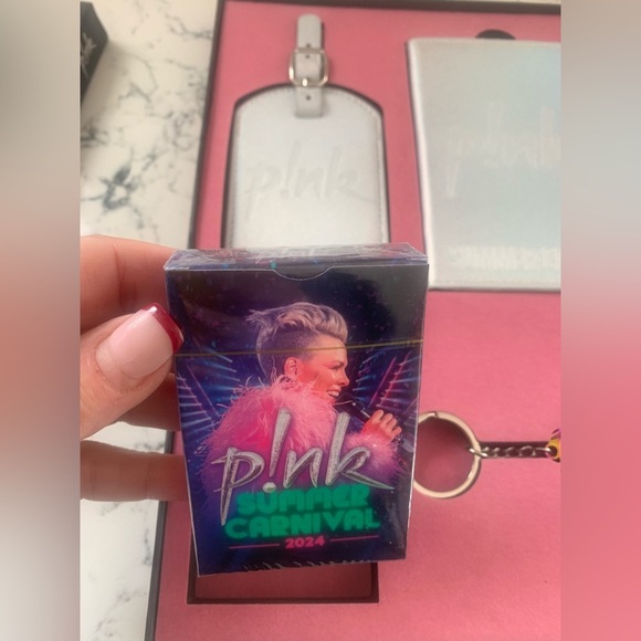 Pink Summer Carnival VIP pack new - Picture 3 of 7